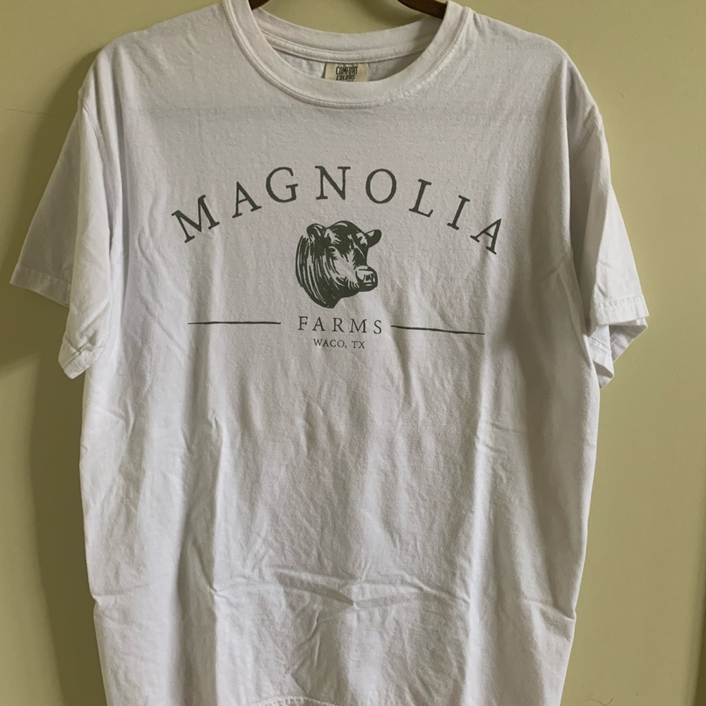 Magnolia T-Shirt